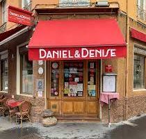 Le restaurant Daniel et Denise, niché au cœur de Lyon, est une ode à la tradition culinaire lyonnaise. Il incarne l'essence de cette ville