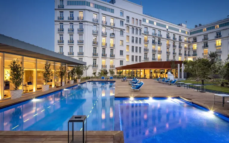 l'Hôtel Martinez