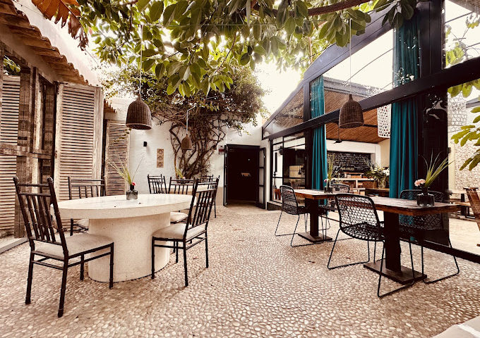 Giri Café